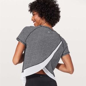 Lululemon Quick Pace Short Sleeve